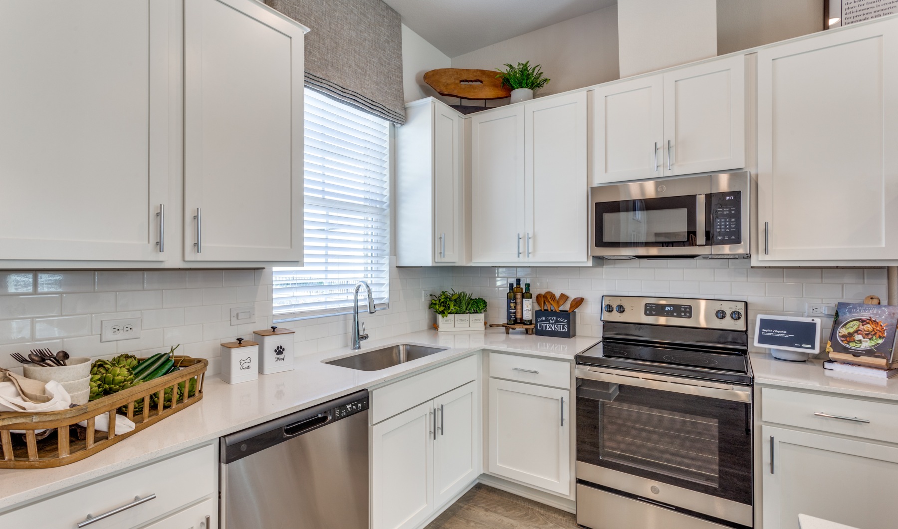 Single-Family Homes For Lease Chef-Inspired Kitchens